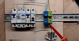 Установка устройства защитного отключения в Холмске в октябре